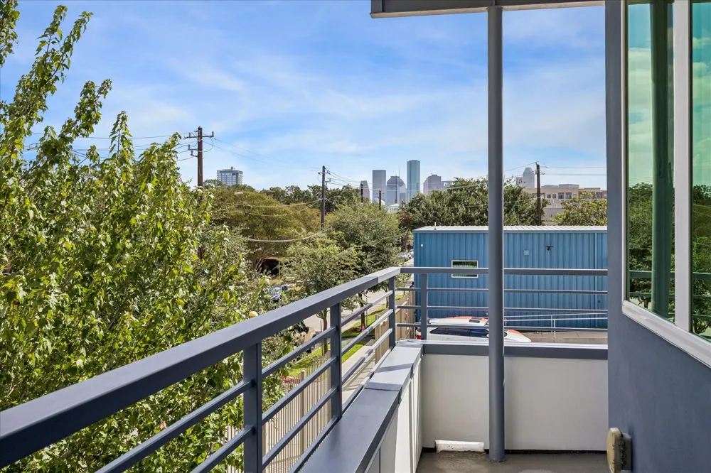1317 W Clay Street Houston, TX 77019