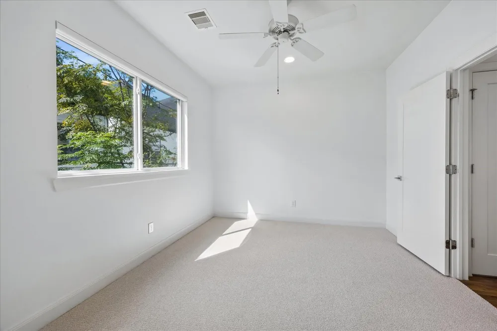 1317 W Clay Street Houston, TX 77019