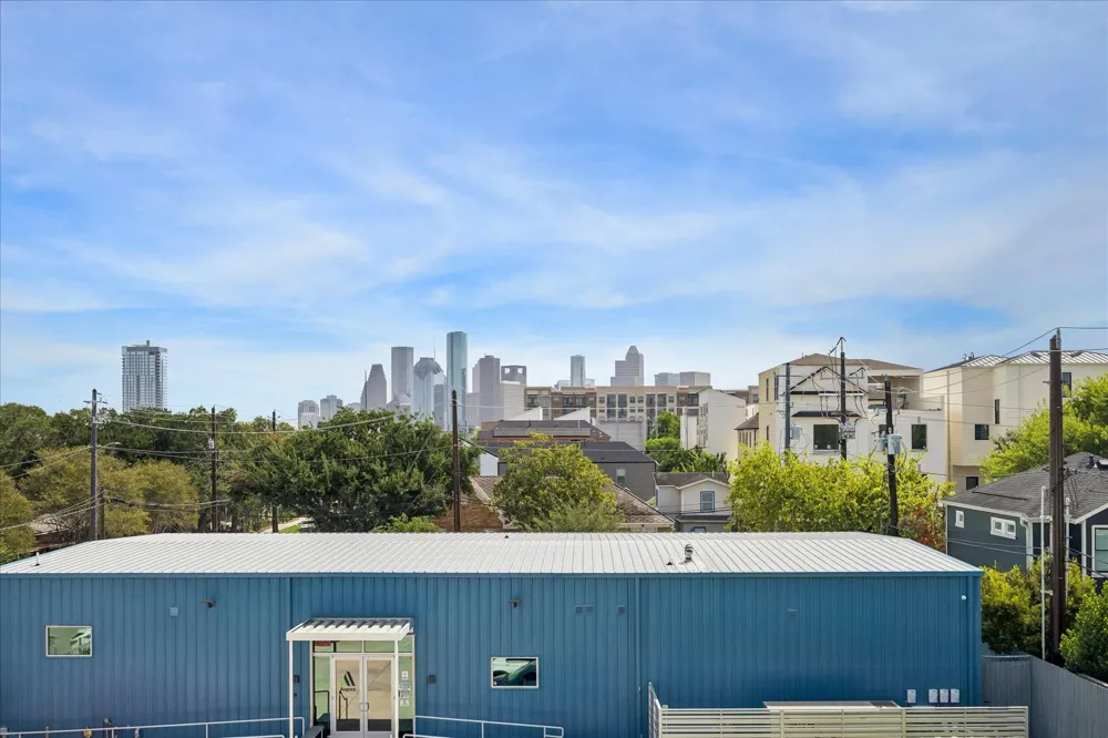 1317 W Clay Street Houston, TX 77019