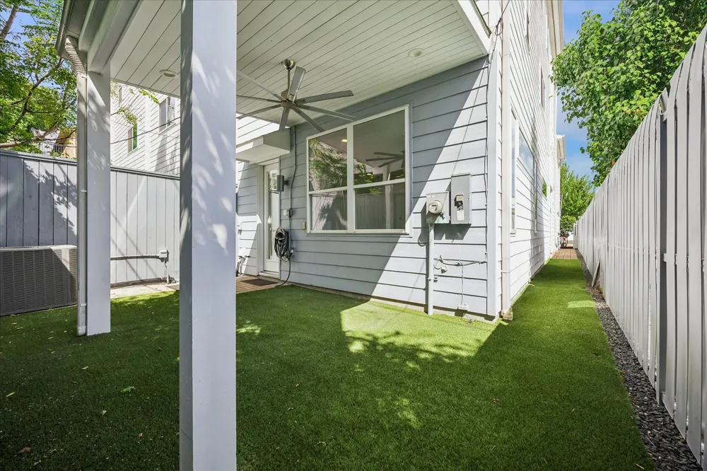 1317 W Clay Street Houston, TX 77019