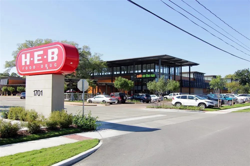 1317 W Clay Street Houston, TX 77019
