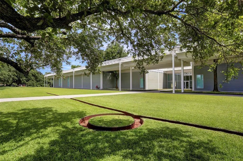 1317 W Clay Street Houston, TX 77019