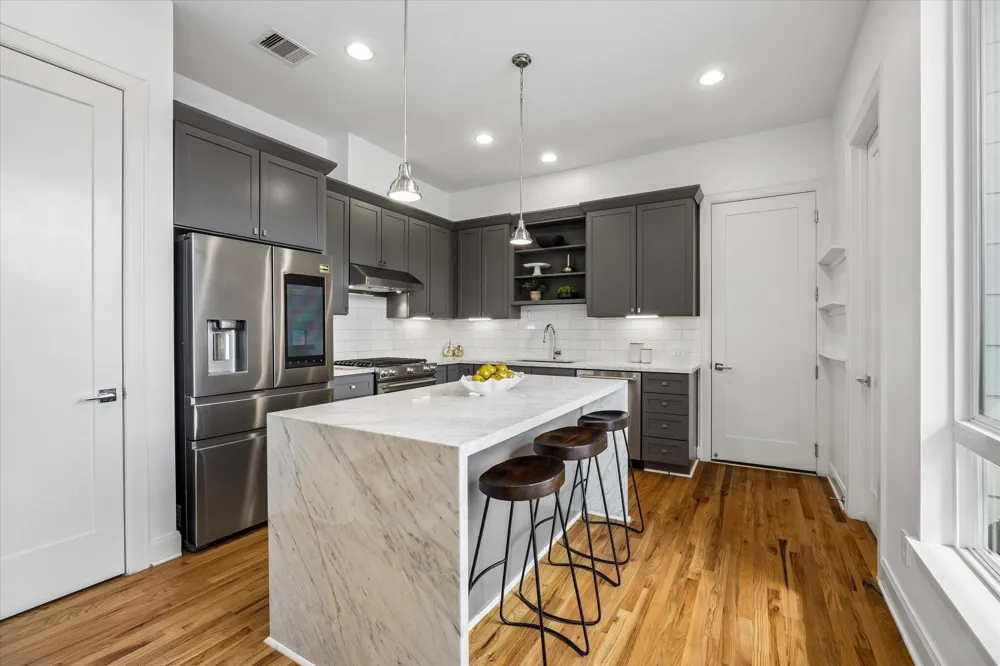 1317 W Clay Street Houston, TX 77019