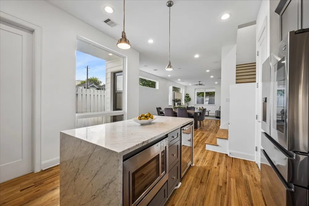 1317 W Clay Street Houston, TX 77019