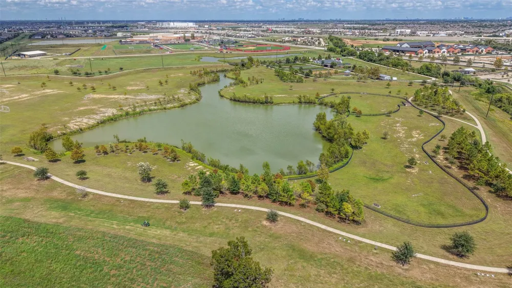 831 Orange Zest Lane Richmond, TX 77406