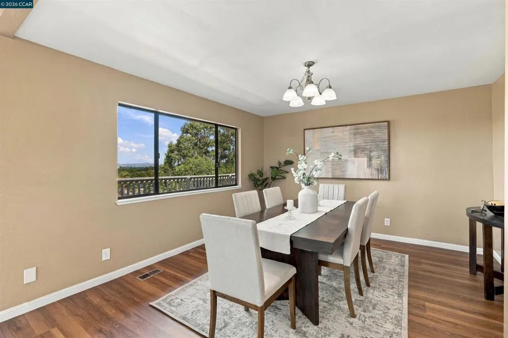 4082 Treat Blvd Concord, CA 94518