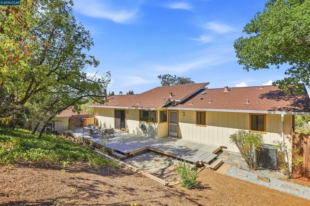 4082 Treat Blvd Concord, CA 94518