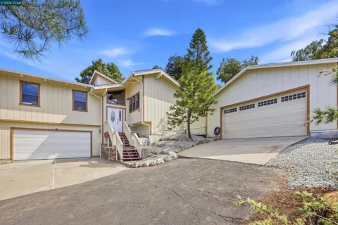 4082 Treat Blvd