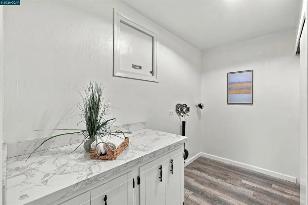 4082 Treat Blvd Concord, CA 94518