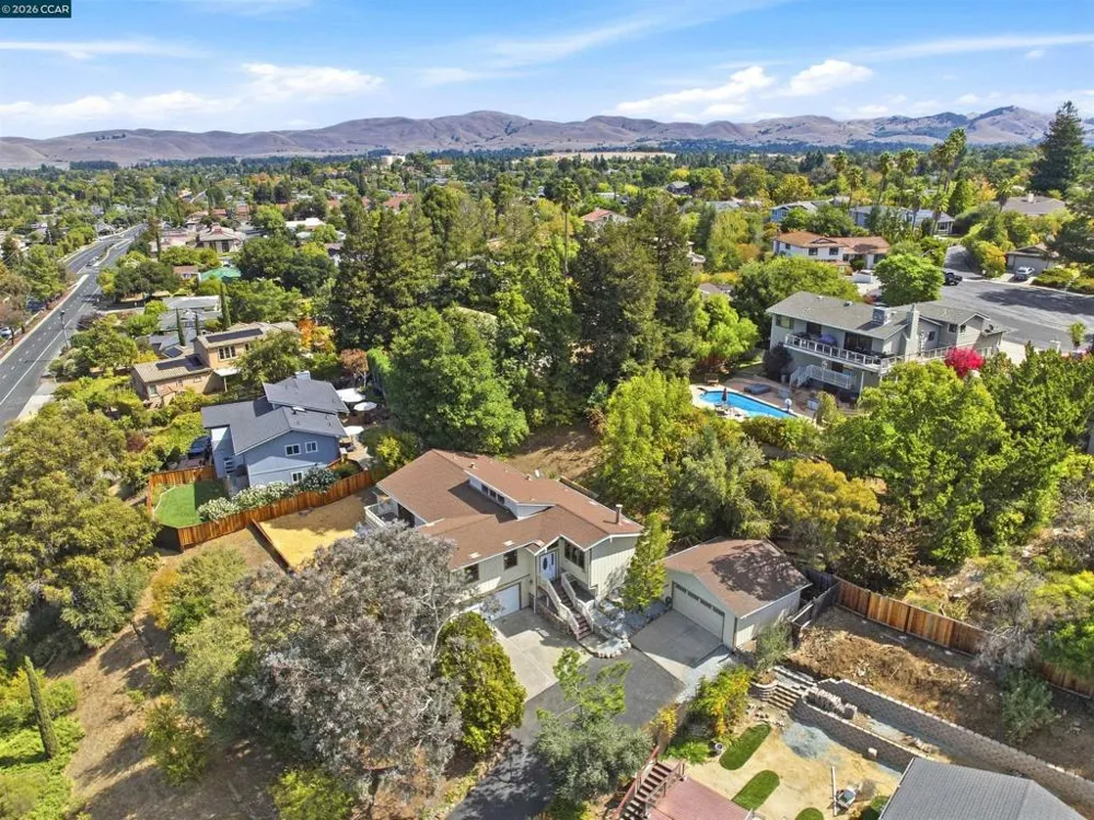 4082 Treat Blvd Concord, CA 94518