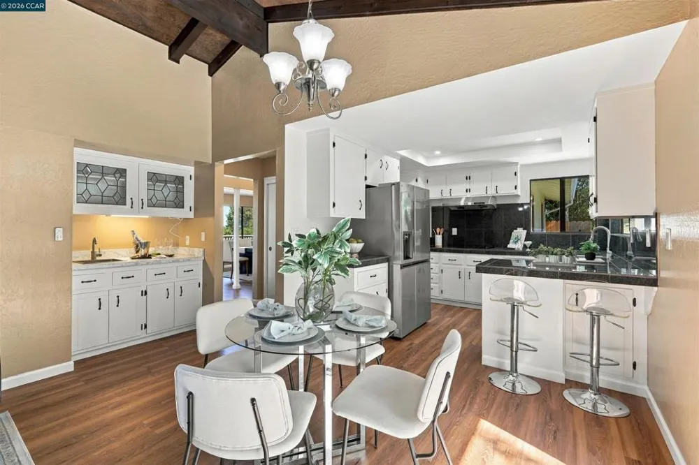 4082 Treat Blvd Concord, CA 94518