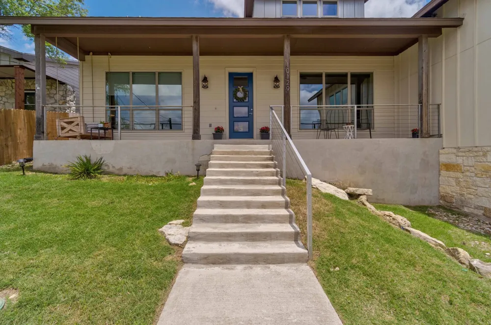 10129 Longhorn Skyway Dripping Springs, TX 78620