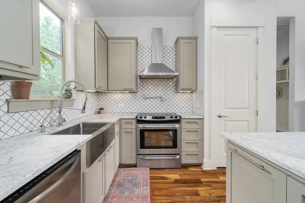 10129 Longhorn Skyway Dripping Springs, TX 78620