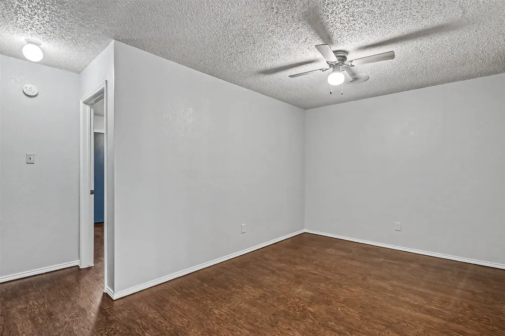 5211 Wild West Drive Arlington, TX 76017