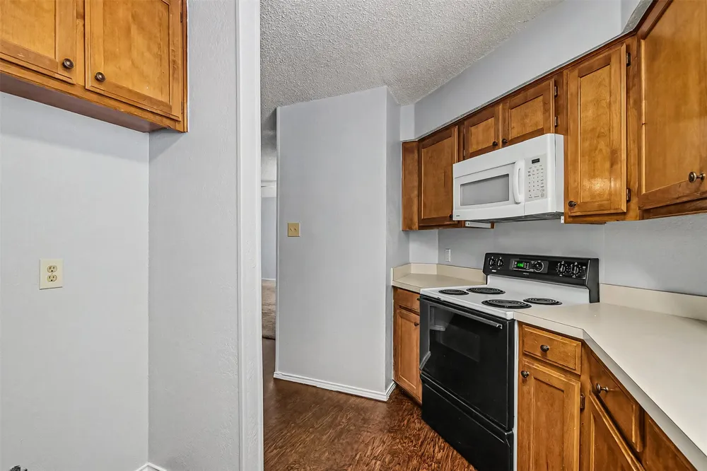 5211 Wild West Drive Arlington, TX 76017