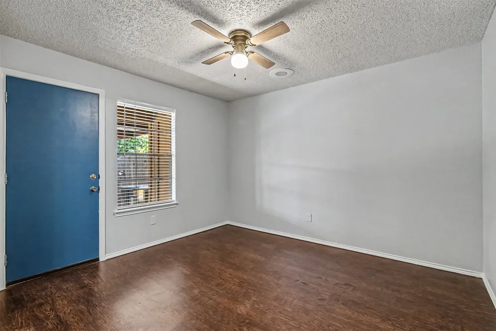 5211 Wild West Drive Arlington, TX 76017