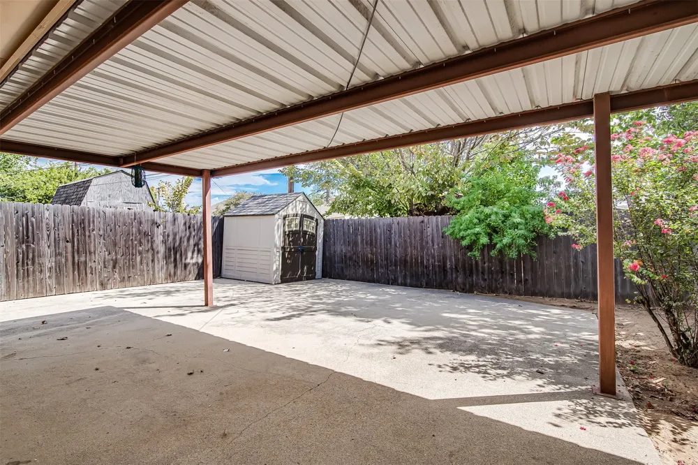 5211 Wild West Drive Arlington, TX 76017