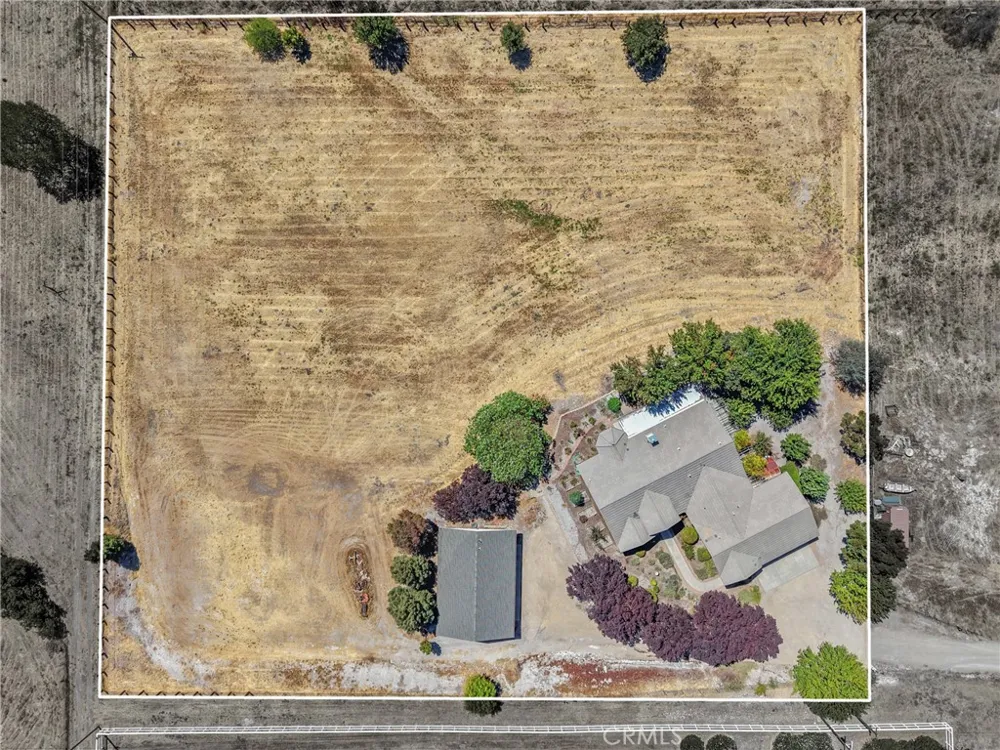 9336 Carmel Road Atascadero, CA 93422