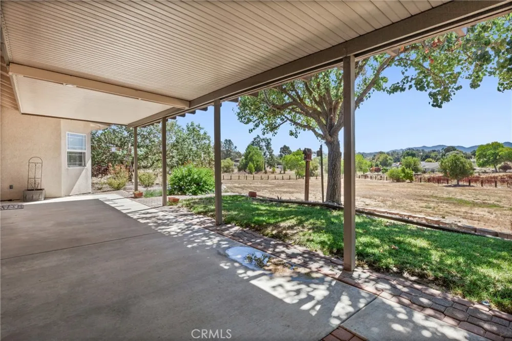 9336 Carmel Road Atascadero, CA 93422