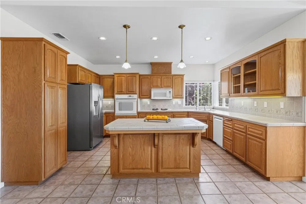 9336 Carmel Road Atascadero, CA 93422