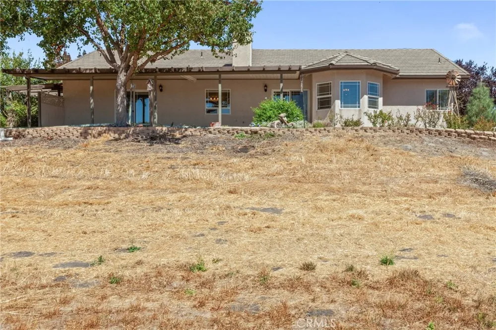 9336 Carmel Road Atascadero, CA 93422