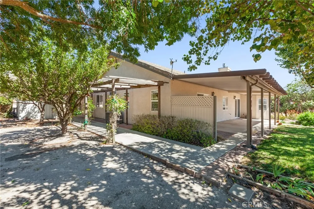 9336 Carmel Road Atascadero, CA 93422