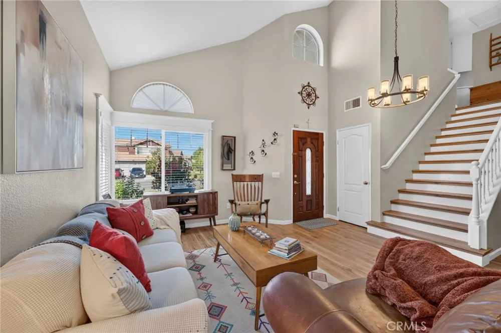 977 Sussex San Jacinto, CA 92583