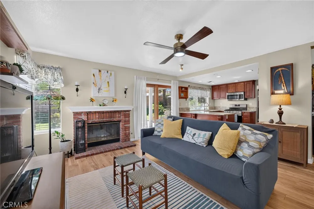 977 Sussex San Jacinto, CA 92583