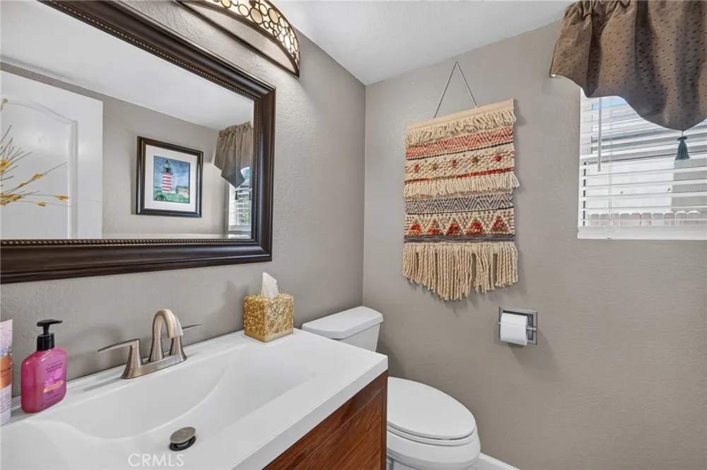 977 Sussex San Jacinto, CA 92583