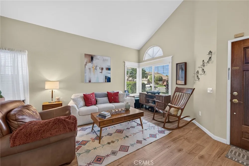 977 Sussex San Jacinto, CA 92583