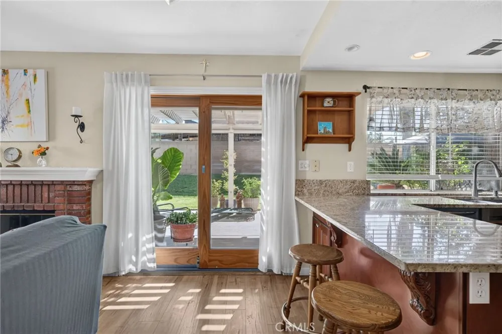 977 Sussex San Jacinto, CA 92583