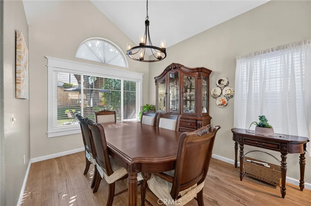 977 Sussex San Jacinto, CA 92583