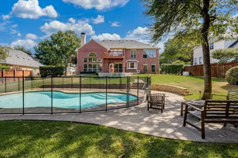 3012 Northview Drive