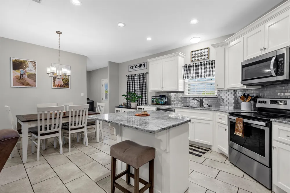 505 David Davis Drive McGregor, TX 76657
