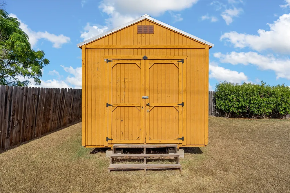 505 David Davis Drive McGregor, TX 76657