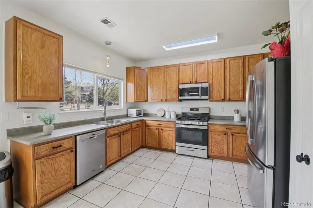 14883 E Maple Place Aurora, CO 80012