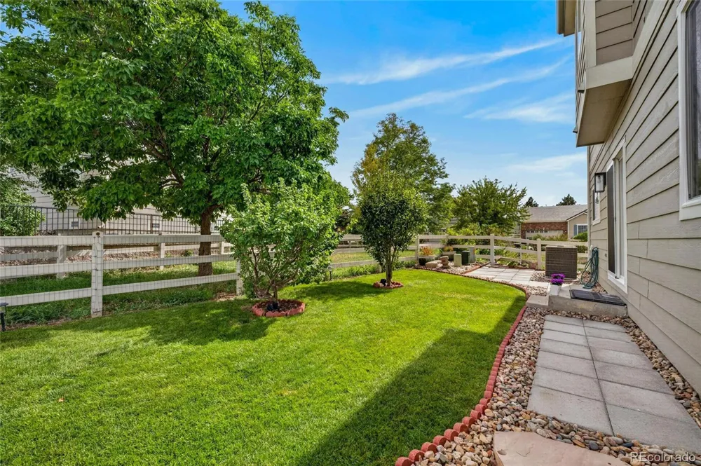 14883 E Maple Place Aurora, CO 80012