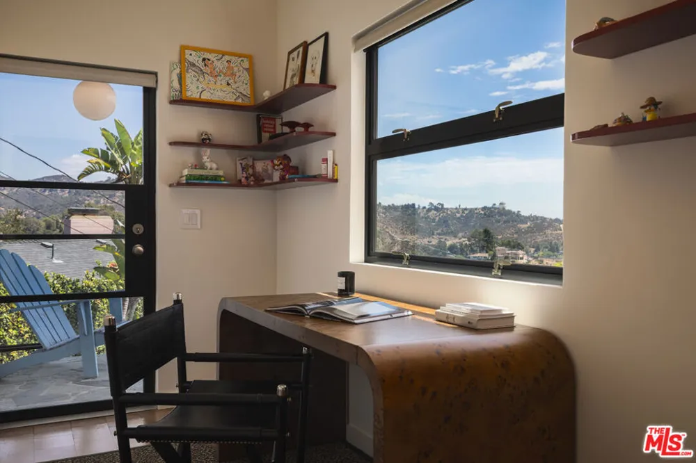 2824 Durand Drive Los Angeles, CA 90068
