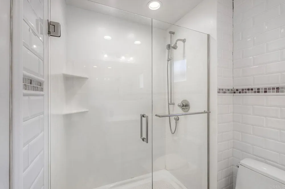 2233 Valley Road Oceanside, CA 92056