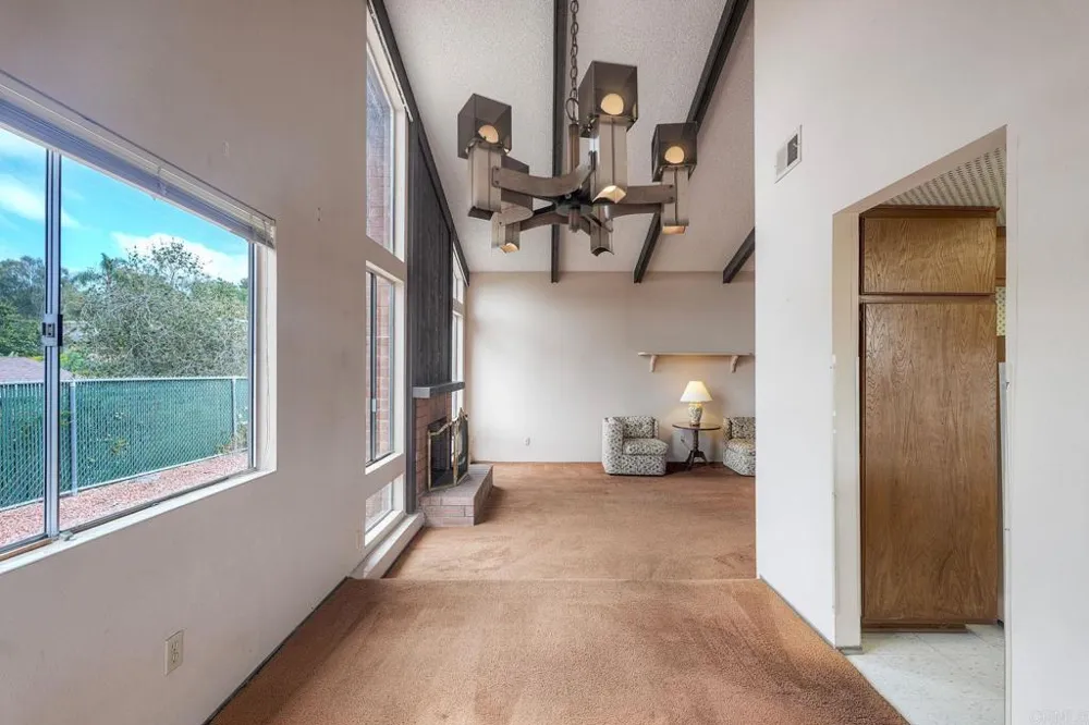 2233 Valley Road Oceanside, CA 92056
