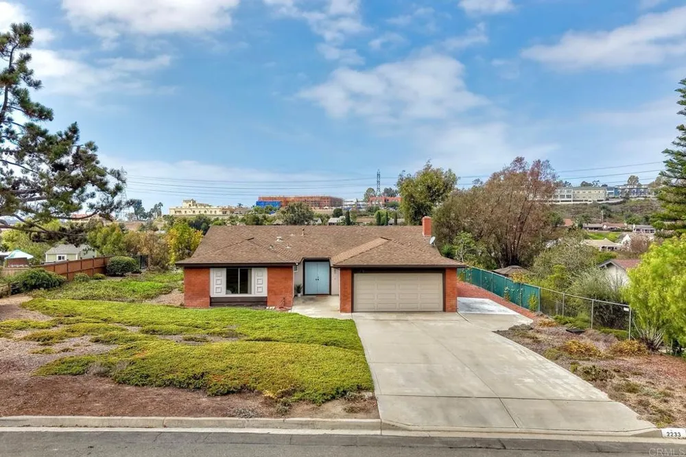 2233 Valley Road Oceanside, CA 92056