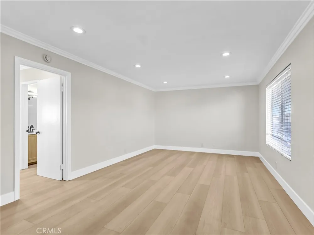 5530 Ackerfield Avenue #210 Long Beach, CA 90805