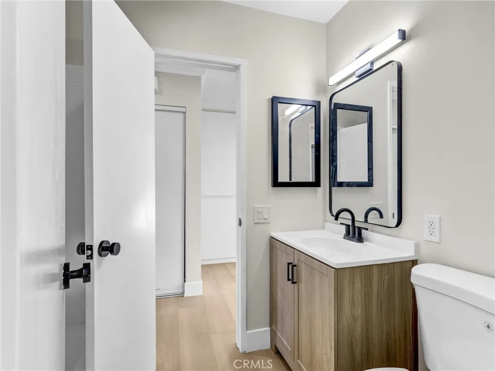 5530 Ackerfield Avenue #210 Long Beach, CA 90805