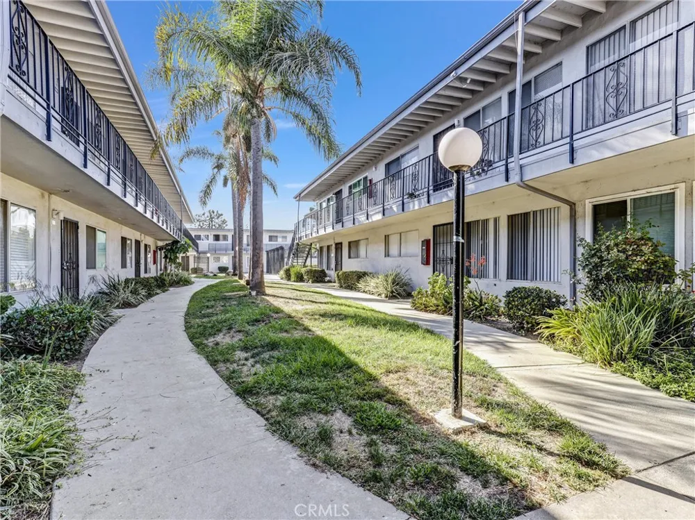 5530 Ackerfield Avenue #210 Long Beach, CA 90805