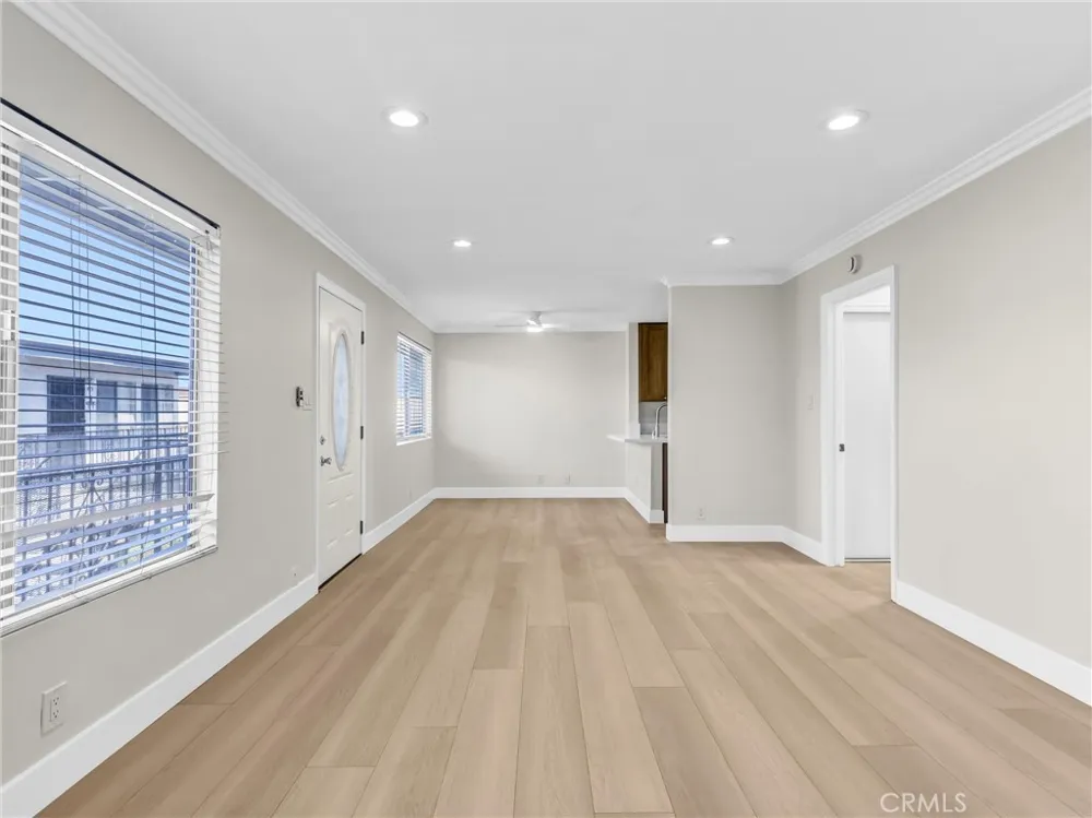 5530 Ackerfield Avenue #210 Long Beach, CA 90805