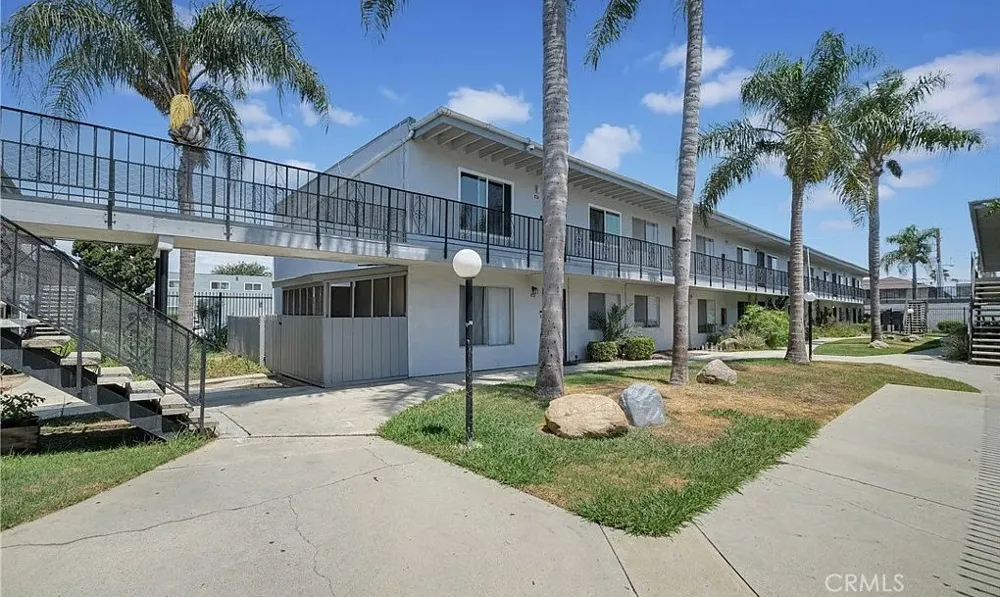 5530 Ackerfield Avenue #210 Long Beach, CA 90805