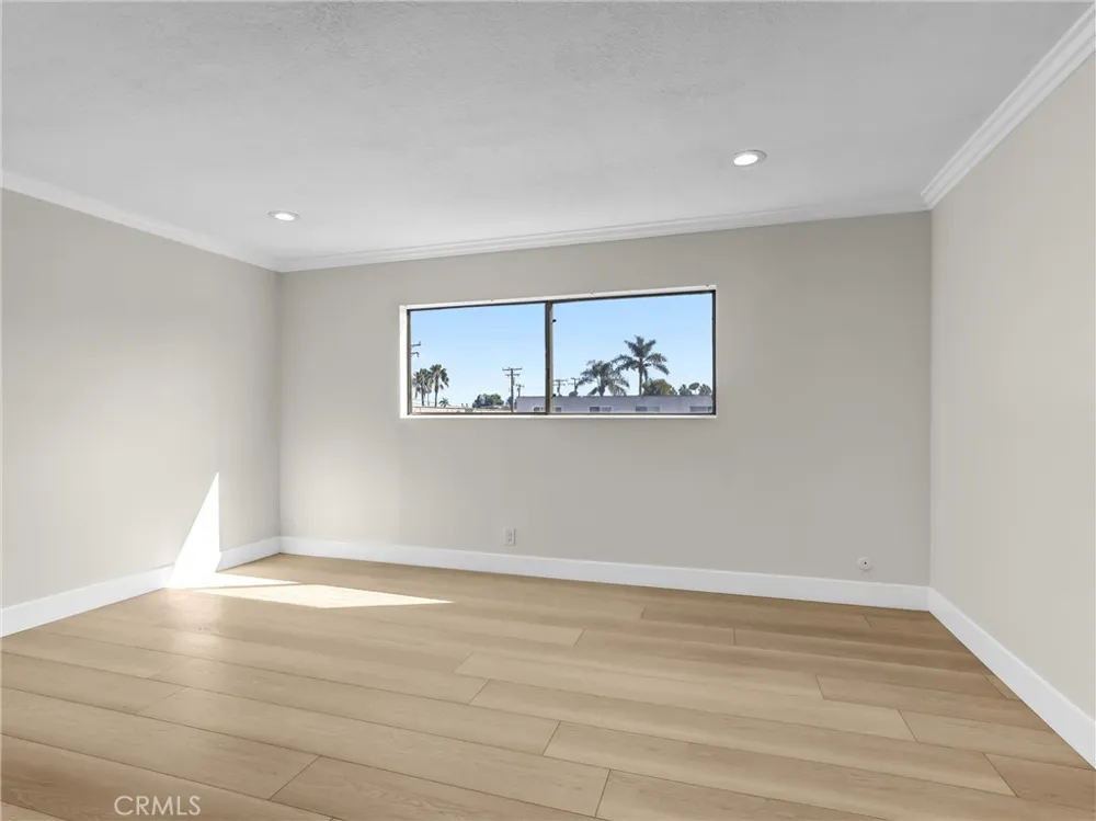5530 Ackerfield Avenue #210 Long Beach, CA 90805