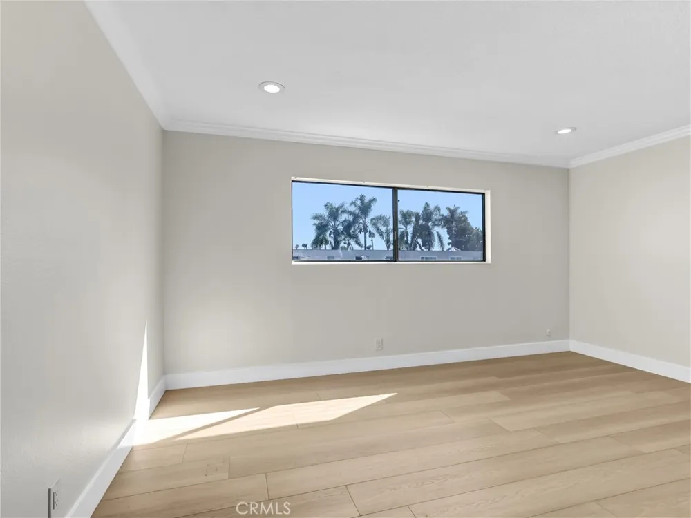 5530 Ackerfield Avenue #210 Long Beach, CA 90805
