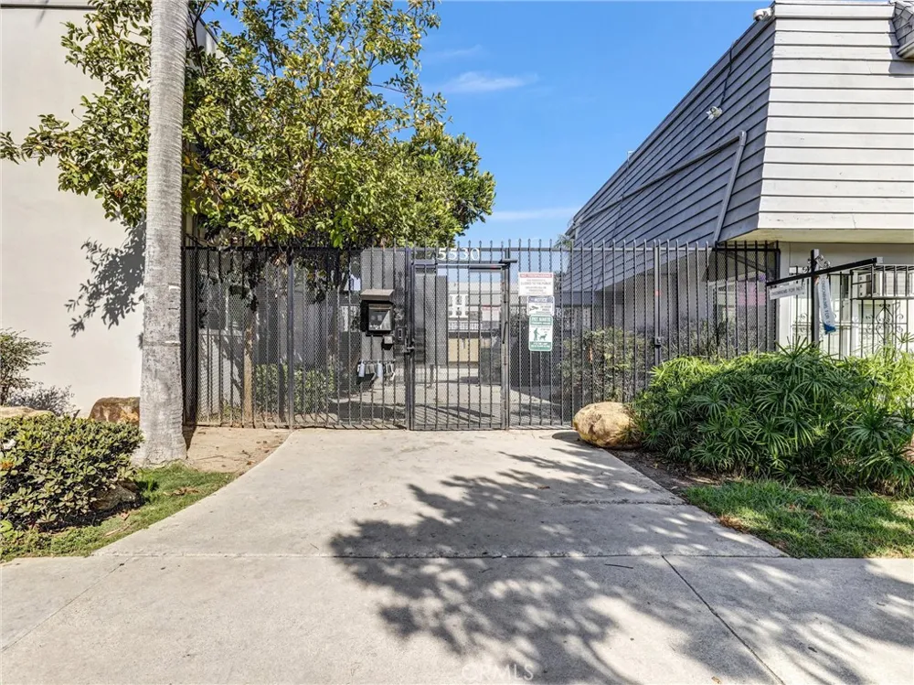 5530 Ackerfield Avenue #210 Long Beach, CA 90805