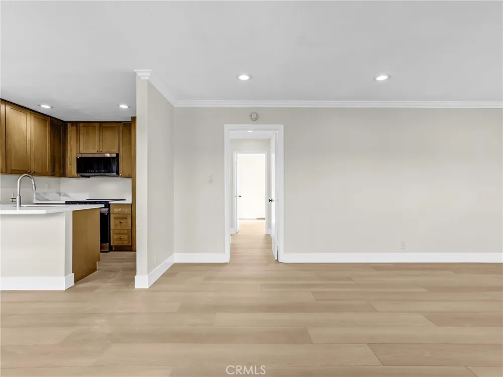 5530 Ackerfield Avenue #210 Long Beach, CA 90805